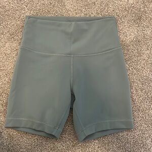 BRAND NEW lululemon wunder train biker shorts